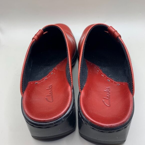 Clarks Red Clogs Slip-Ons size 7.5 M - Picture 4 of 9